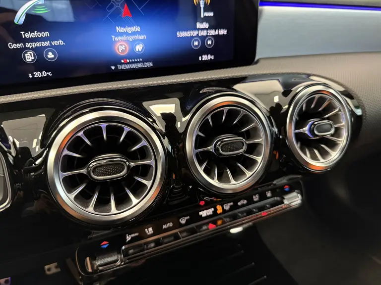 Mercedes-Benz A-Klasse 250 e Business Solution AMG Limited afbeelding 21