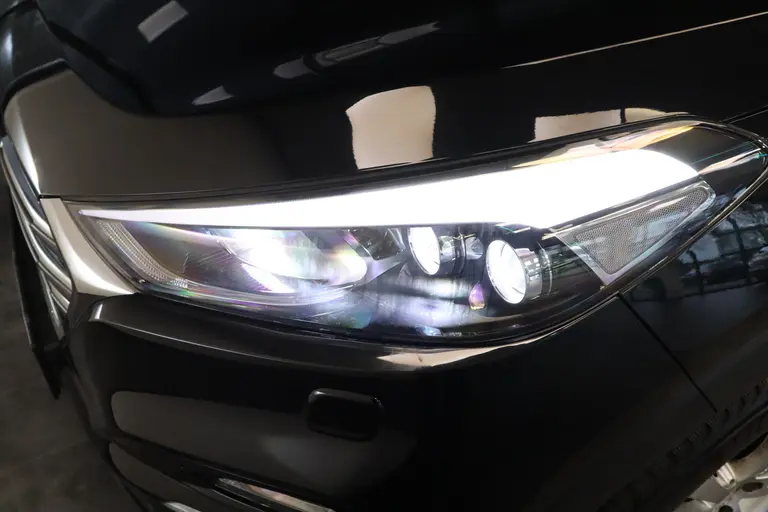 Hyundai Tucson 1.6 T T-GDI 4WD 177 PK 4WD GDI  Panoramadak  19 inch Lmv Navigatie trekhaak afbeelding 6