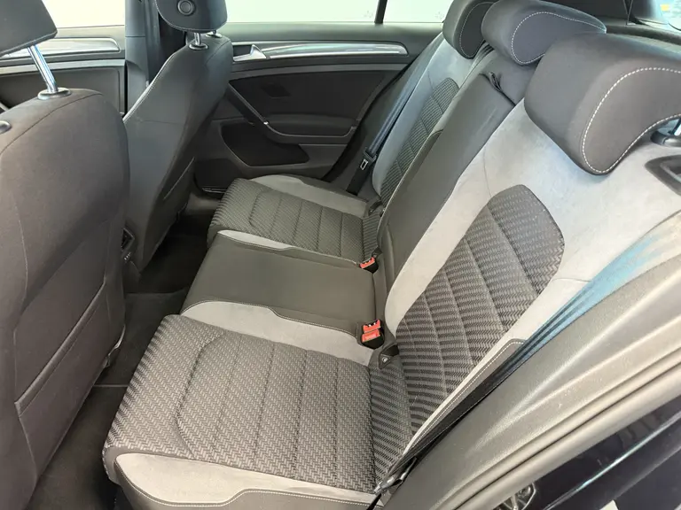 Volkswagen Golf 1.4 TSI Highline Business R Automaat DSG 18 inch achteruitrijcamera afbeelding 16