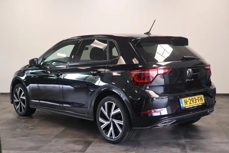 Volkswagen Polo 1.0 TSI R-Line Panoramadak IQ-light VCP Navigatie afbeelding 3