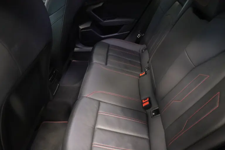 Audi A3 Sportback 35 TFSI S edition 150pk Navigatie 17LMV  volleder interieur Cruise Control parking ass. afbeelding 17