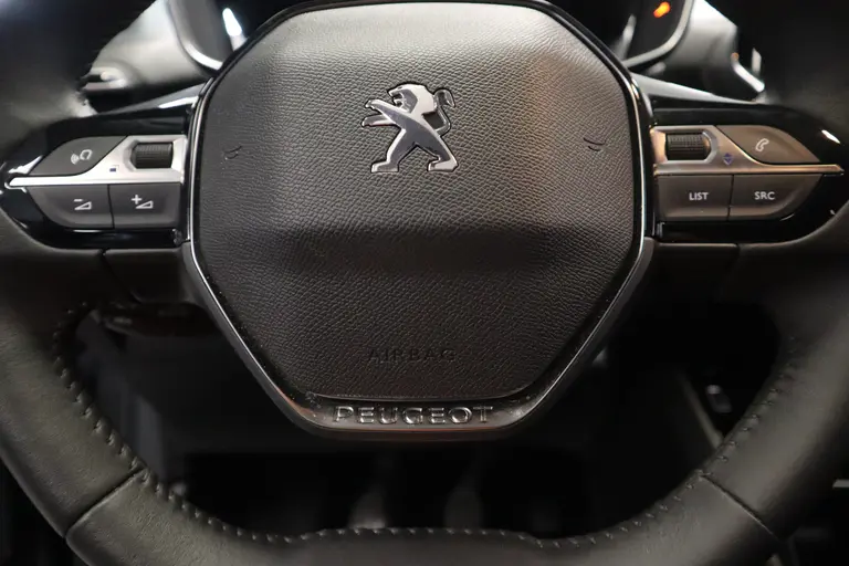 Peugeot 208 1.2 PureTech Blue Lease Allure 5-Drs. Navigatie CruiseControl Full-led afbeelding 10