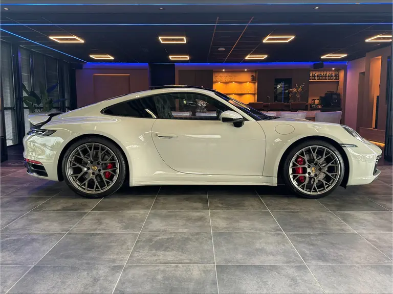 Porsche 911 3.0 Carrera 4S Sport chrono Bose Dealer onderhouden Kreide Grau Panoramadak ACC 450PK! afbeelding 29