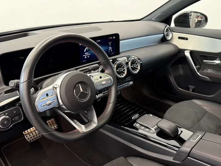 Mercedes-Benz A-Klasse 250 e AMG Line ACC PDC 360' camera Panoramadak Head-Up 24 maanden garantie mogelijk (*vraag naar de voorwaarden) afbeelding 5