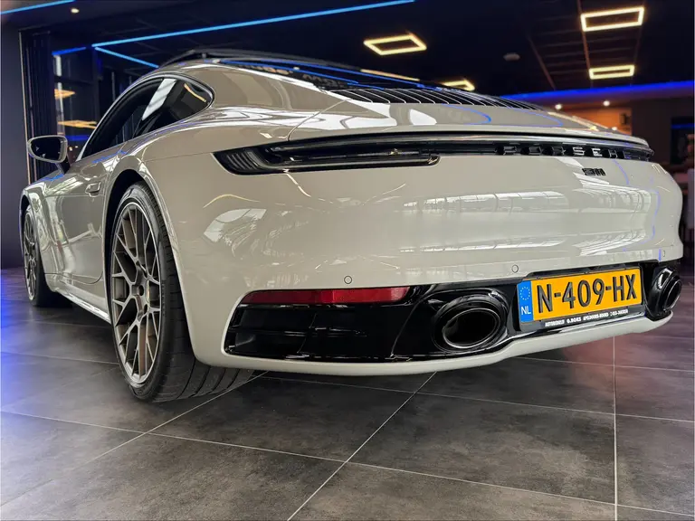 Porsche 911 3.0 Carrera 4S Sport chrono Bose Dealer onderhouden Kreide Grau Panoramadak ACC 450PK! afbeelding 12