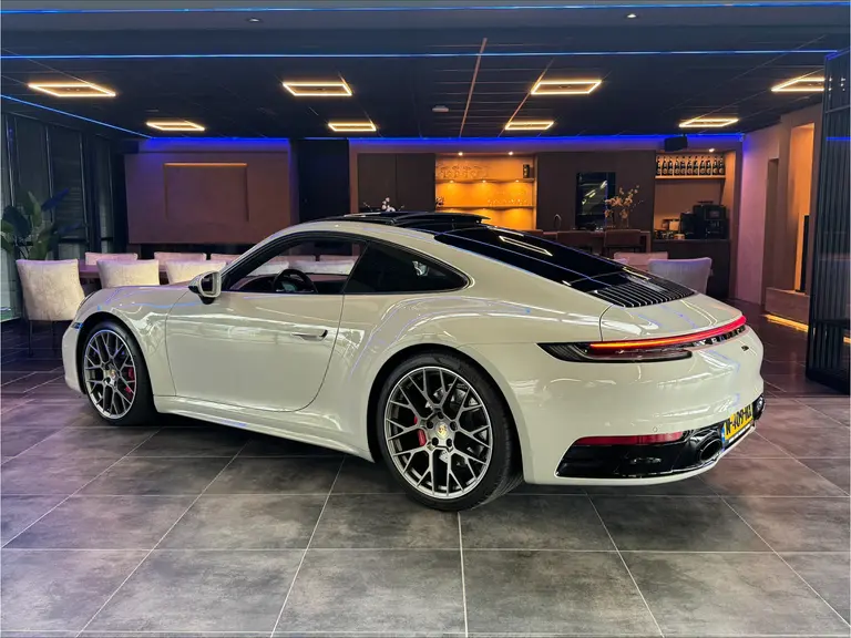 Porsche 911 3.0 Carrera 4S Sport chrono Bose Dealer onderhouden Kreide Grau Panoramadak ACC 450PK! afbeelding 11