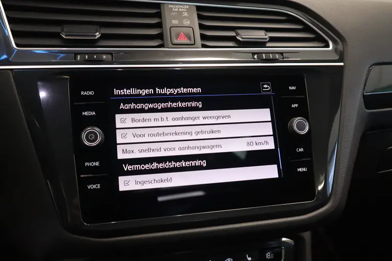 Volkswagen Tiguan Allspace 1.5 TSI Highline Business R 7-Persoons Panoramadak Navigatie Camera CruiseControl afbeelding 21