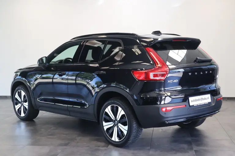 Volvo XC40 1.5 T5 Plug-in hybrid Ultimate Dark 262PK Harman Kardon Panorama Cruise Control Climate control PDC Lane Ass Navigatie 19LMV afbeelding 3