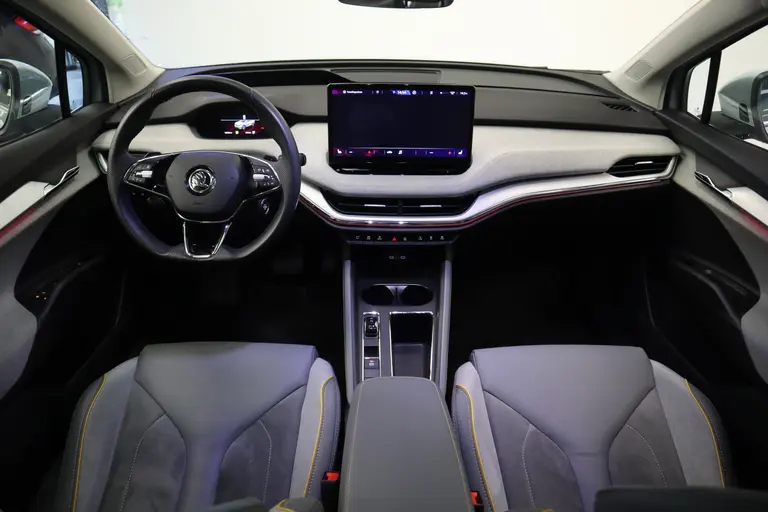 Skoda Enyaq iV 80 First Edition High Panoramadak HUD VCP Navi Clima Cruise Camera 21"LM 24 maanden garantie mogelijk (*vraag naar de voorwaarden) afbeelding 21
