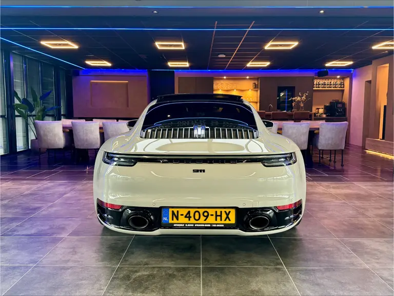 Porsche 911 3.0 Carrera 4S Sport chrono Bose Dealer onderhouden Kreide Grau Panoramadak ACC 450PK! afbeelding 18