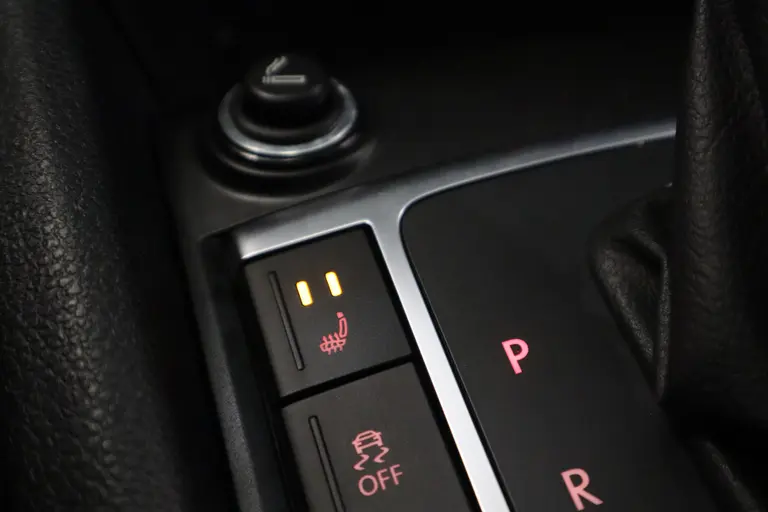 Volkswagen Amarok 3.0 TDI 4Motion DC Aventura 259pk Navigatie Stoelverwarming vol leer interieur trekhaak afdekbak 20LMV afbeelding 11