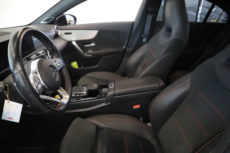 Mercedes-Benz CLA-Klasse 220 d AMG Line Panoramadak Burmester Multibeam-led afbeelding 8