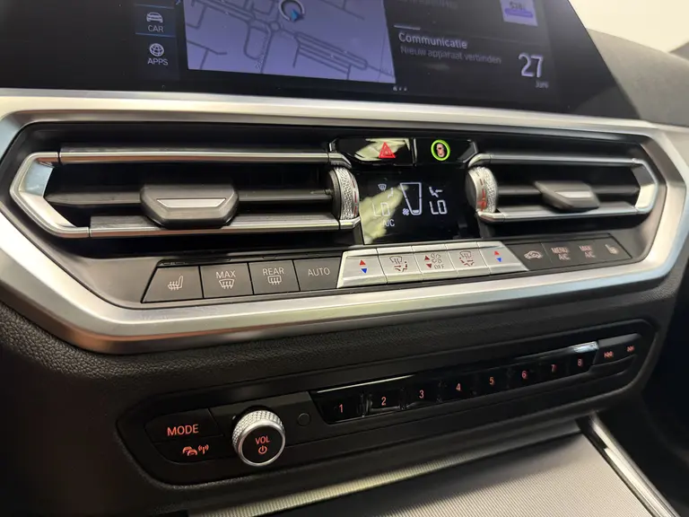 BMW 3-serie 330e eDrive Edition ACC Head-Up Harman Kardon Schuif/Kanteldak afbeelding 22