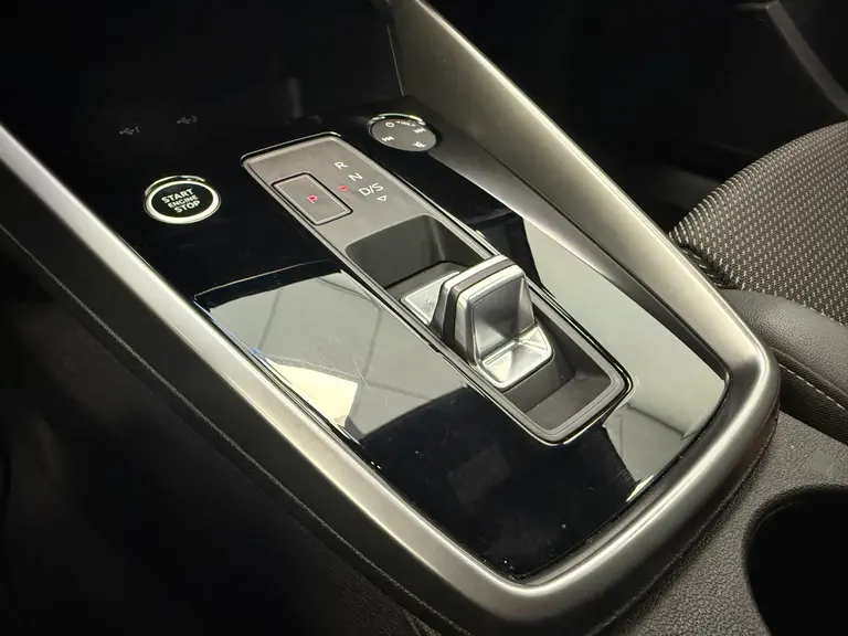 Audi A3 Limousine 30 TFSI S edition 2x S-Line Full-led Navigatie afbeelding 17