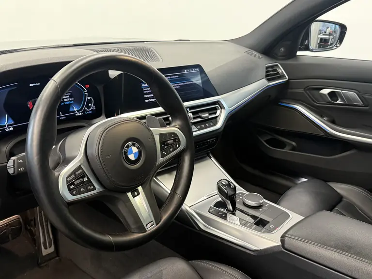 BMW 3-serie 330e eDrive Edition ACC Head-Up Harman Kardon Schuif/Kanteldak afbeelding 11