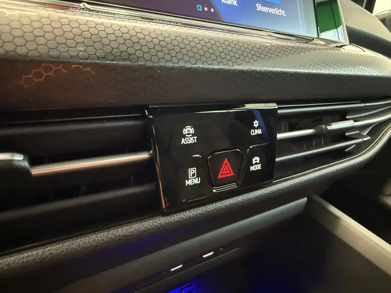 Volkswagen Golf 1.4 eHybrid GTE ACC PDC IQ-Lights afbeelding 17
