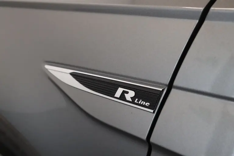 Volkswagen Polo 1.0 TSI R-Line Edition ACC 16''lmv Navigatie afbeelding 5