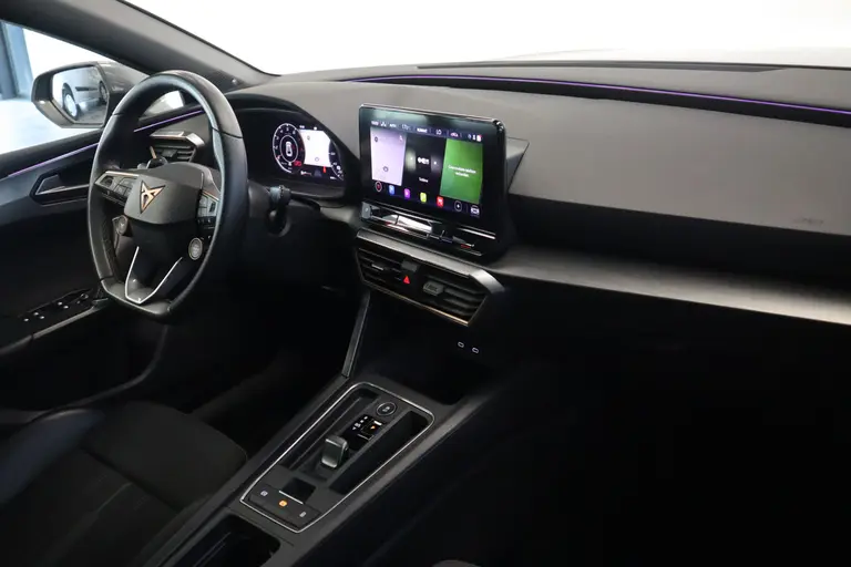 CUPRA Leon 2.0 TSI  VZ Performance 300PK Panoramadak Navigatie Apple-CarPlay 19'lmv VCP PDC Beats Audio afbeelding 26