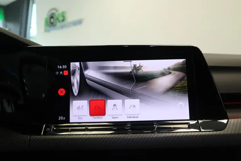 Volkswagen Golf 1.5 eTSI R-Line 2x Sfeerverlichting Full-led Adaptive-Cruise afbeelding 15