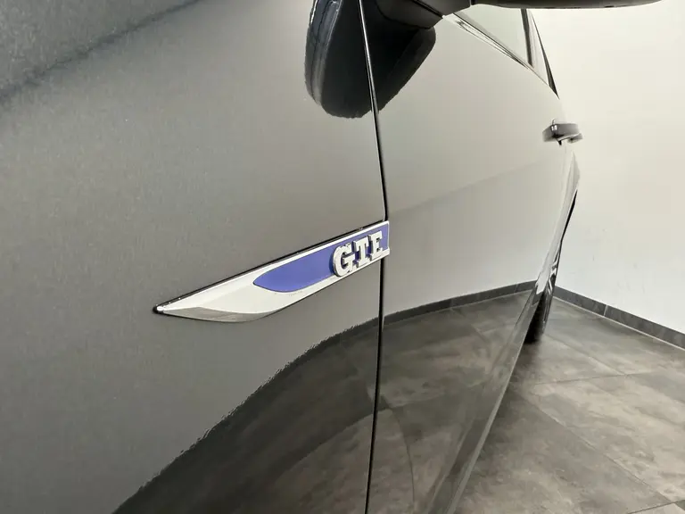 Volkswagen Golf 1.4 TSI GTE ACC PDC Panoramadak Blind Spot 18"LM afbeelding 7