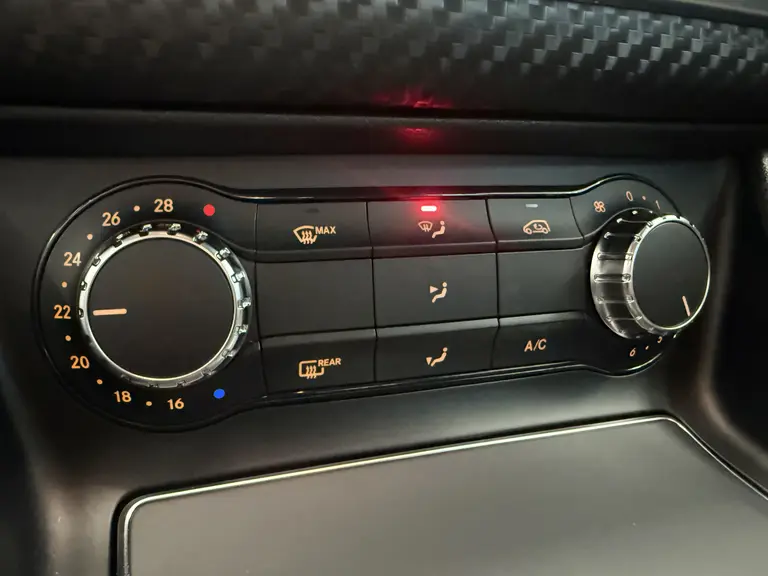 Mercedes-Benz A-Klasse 180 Business Solution AMG 18"lmv Full-led CruiseControl afbeelding 19