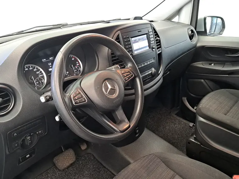 Mercedes-Benz Vito 114 CDI Lang DC Comfort Navigatie Airconditioning 5P Trekhaak Camera 17"LM afbeelding 7