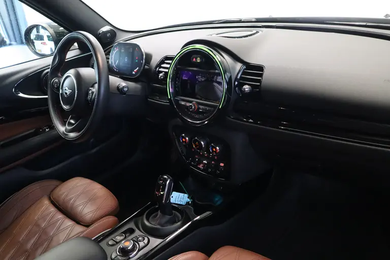 MINI Clubman 2.0 JCW ALL4 306PK Harmann Kardon Navigatie Cruise control vol leder interieur 18LMV 24 maanden garantie mogelijk (*vraag naar de voorwaarden) afbeelding 22
