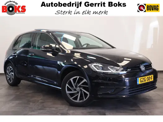 Volkswagen Golf 1.5 TSI Highline Business Panoramadak Trekhaak Carplay