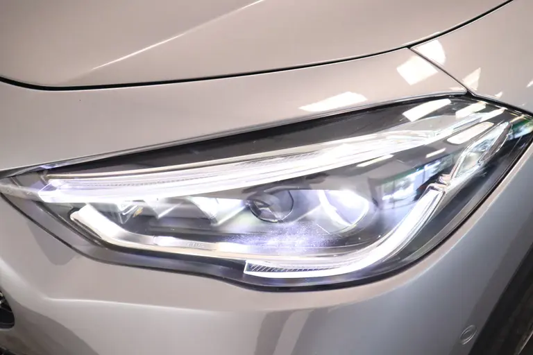 Mercedes-Benz GLA 250 e Business Solution AMG Limited Pano dak LED CC Lane Assist afbeelding 6